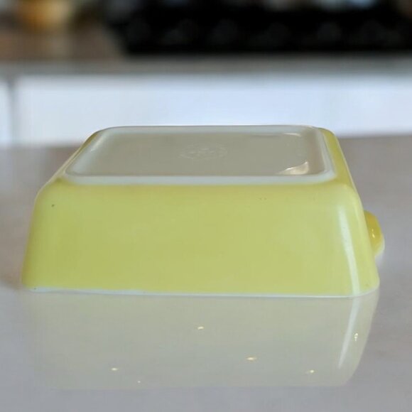 "RARE" Vintage Yellow Rectangular Pyrex 0503 B-4 Ovenware W/O Lid - Picture 7 of 12